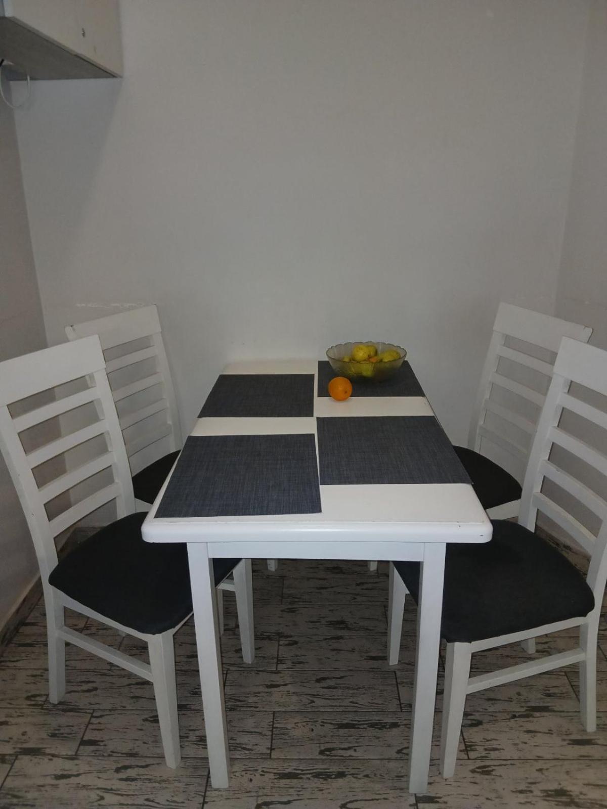 Skelnaia Apartment Львов Экстерьер фото