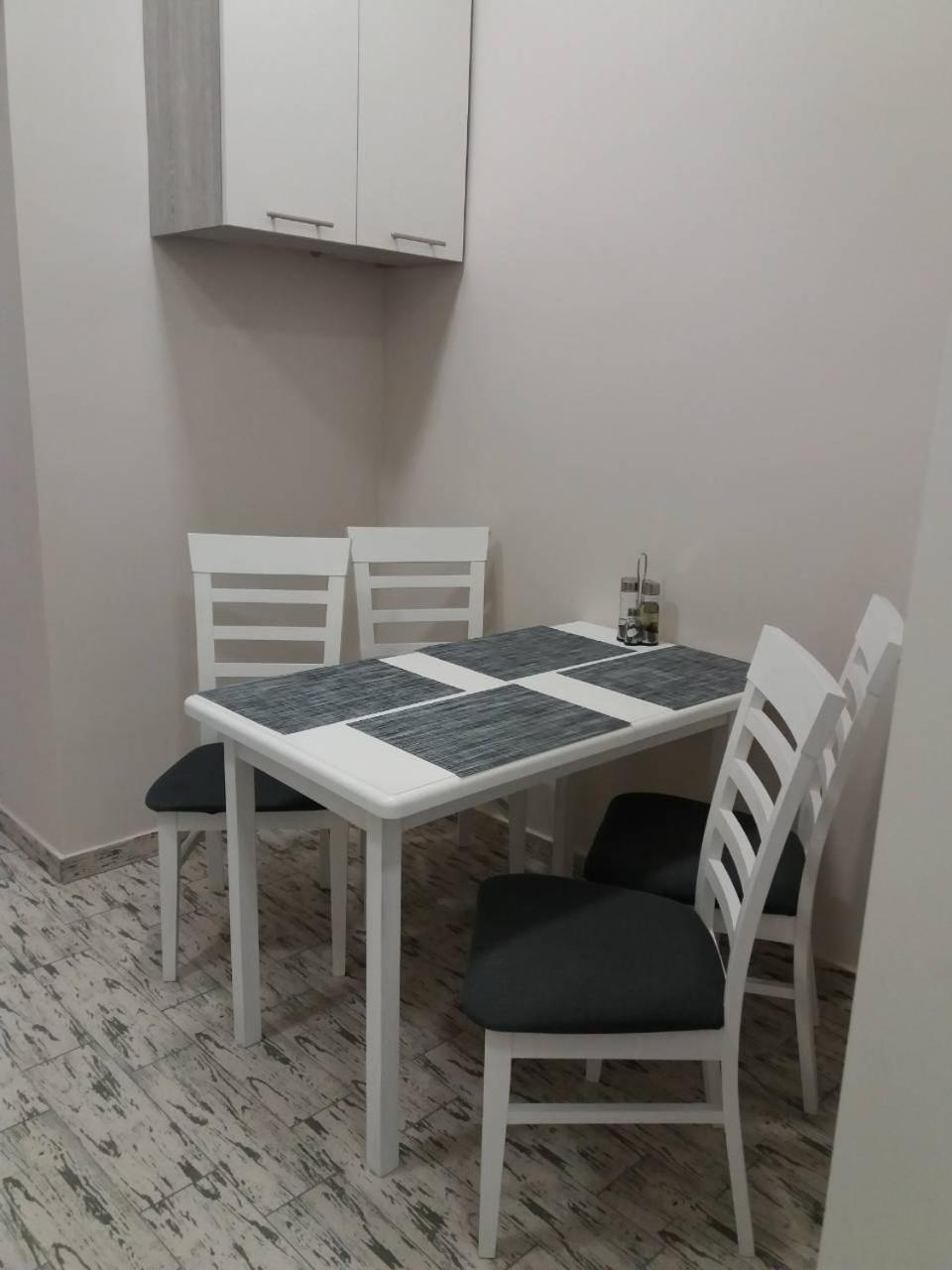 Skelnaia Apartment Львов Экстерьер фото